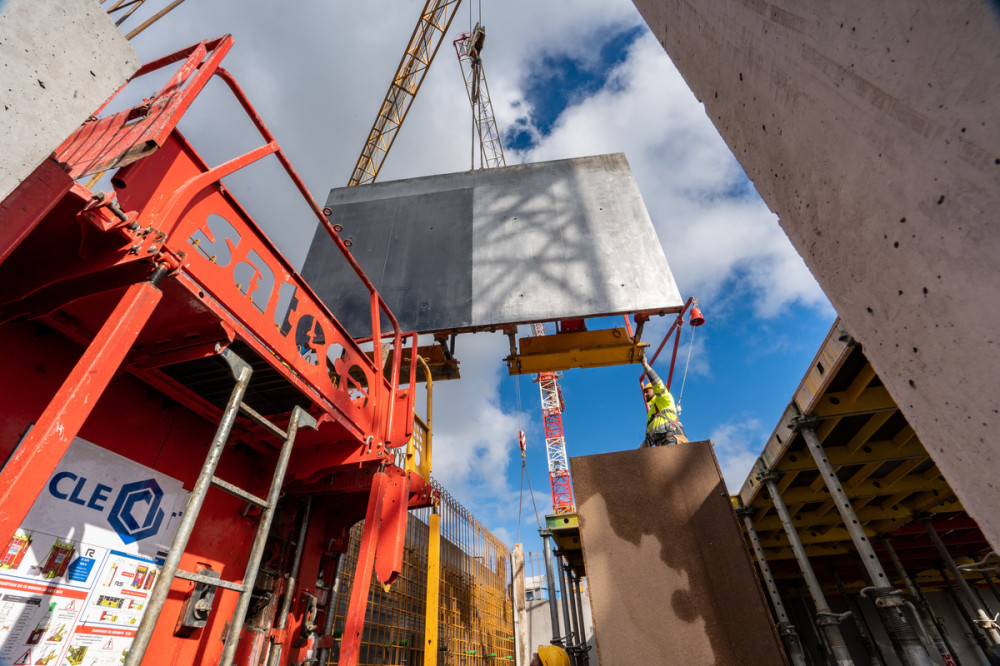 Utilisation de la BOX RS SATECO sur le chantier de la tour Auréa au Luxembourg